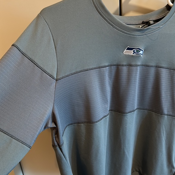 Seattle Seahawks Long Sleeve - Picture 2 of 4